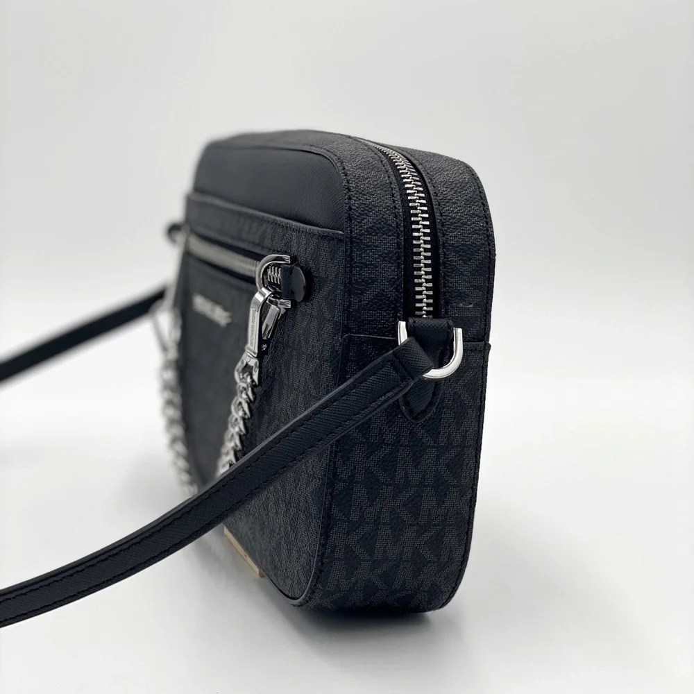 MICHAEL KORS LARGE EW ZP CHAIN XBODY BLACK SIGNATR